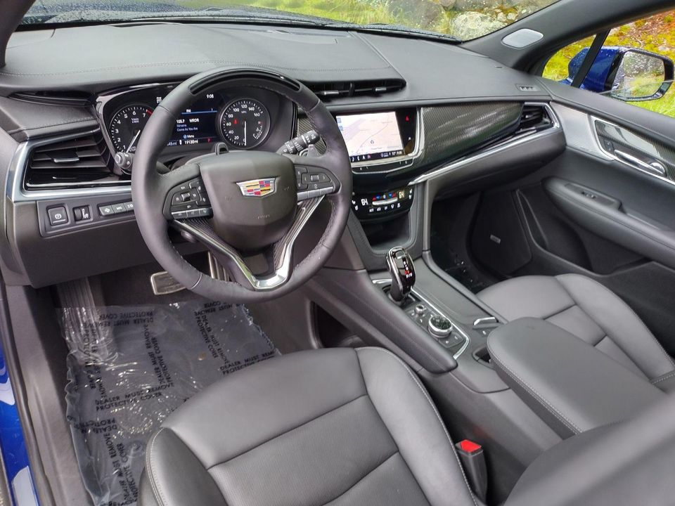 2025 Cadillac XT6