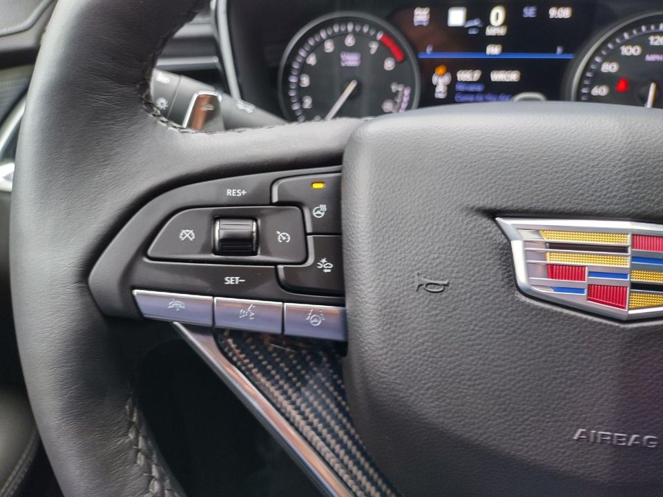2025 Cadillac XT6