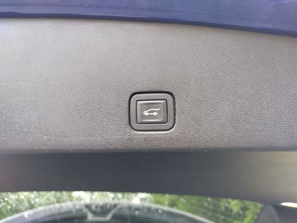 2025 Cadillac XT6