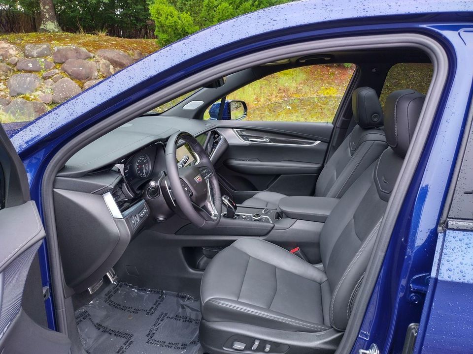 2025 Cadillac XT6