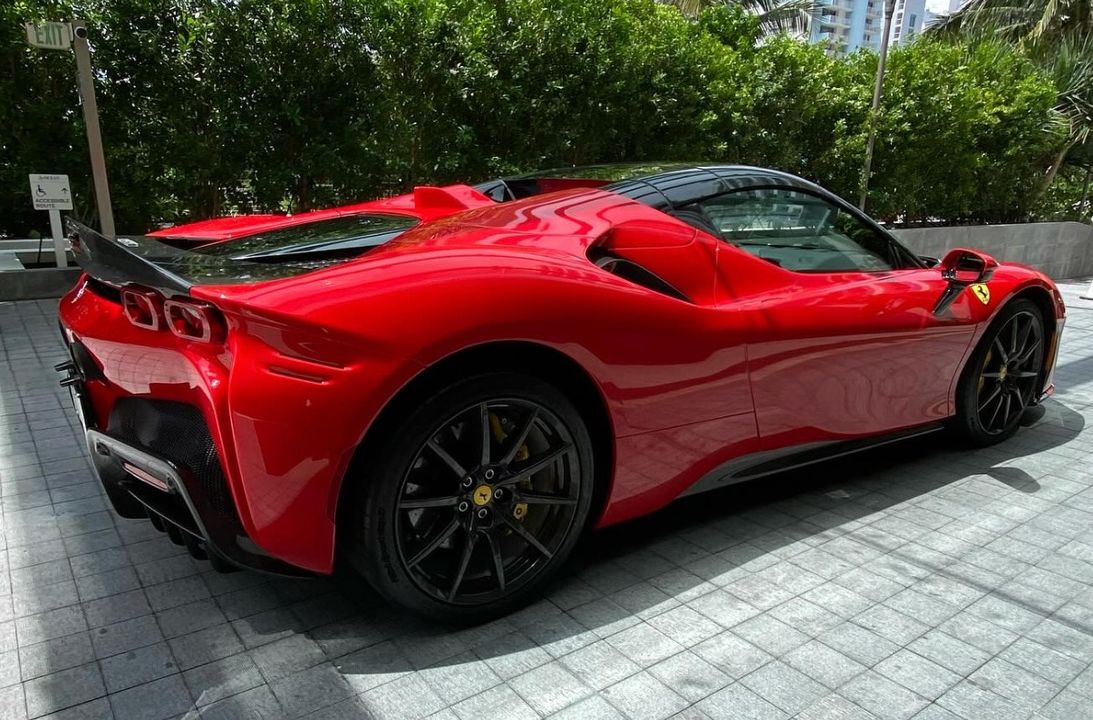 2023 Ferrari SF90 Spider (Assetto Fiorano)
