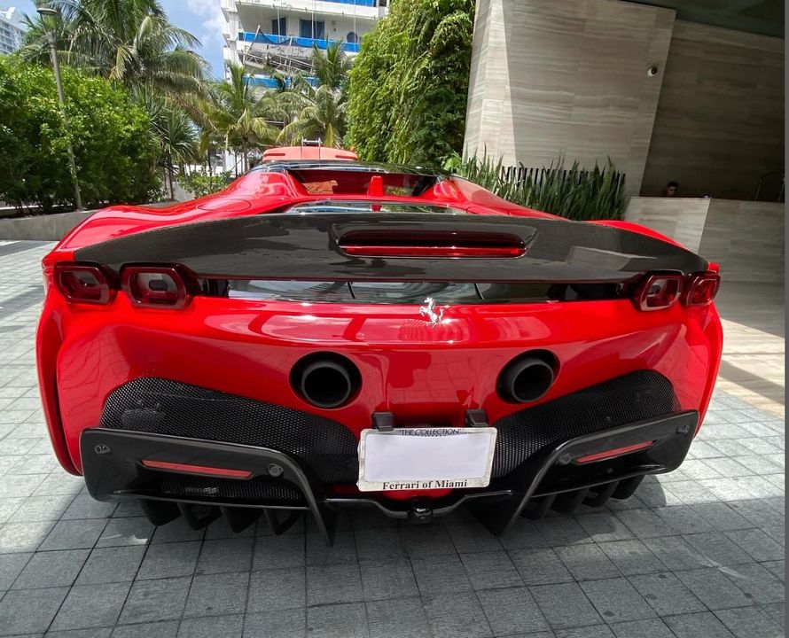 2023 Ferrari SF90 Spider (Assetto Fiorano)