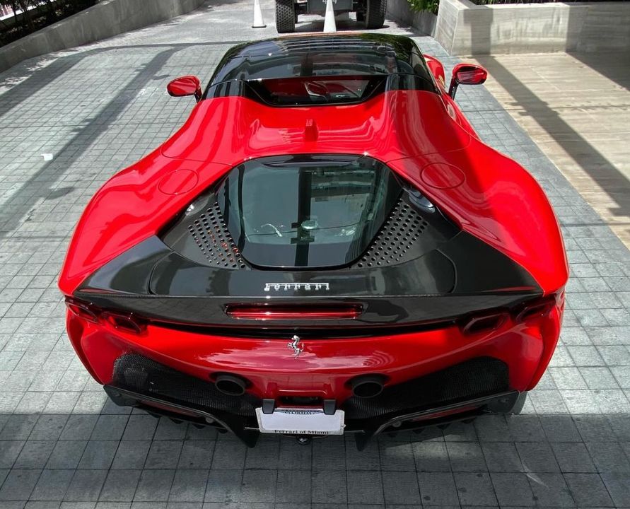 2023 Ferrari SF90 Spider (Assetto Fiorano)