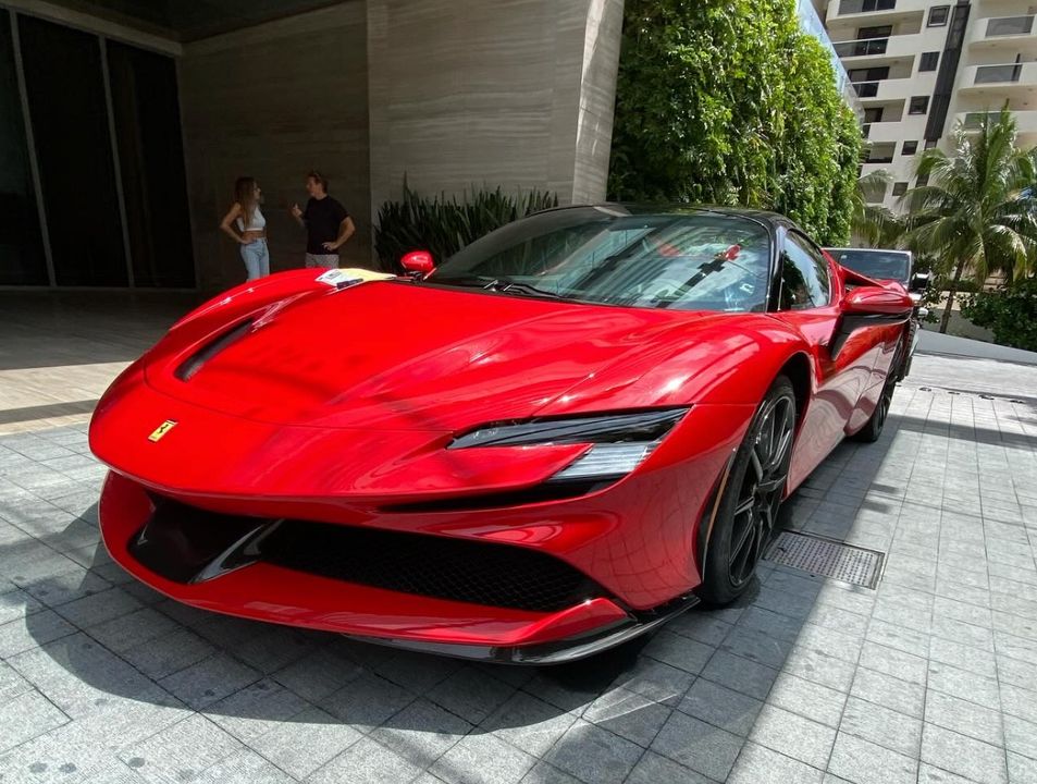 2023 Ferrari SF90 Spider (Assetto Fiorano)