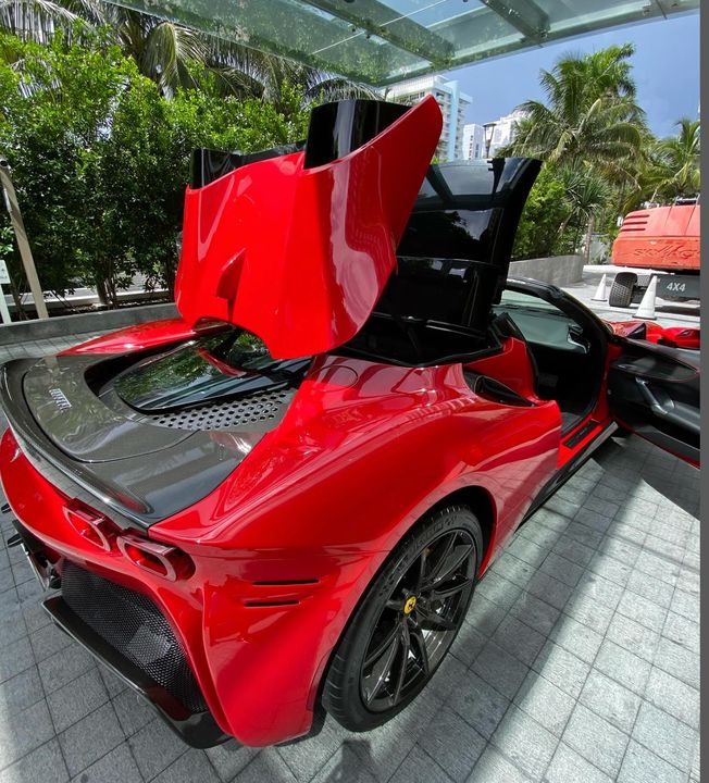 2023 Ferrari SF90 Spider (Assetto Fiorano)