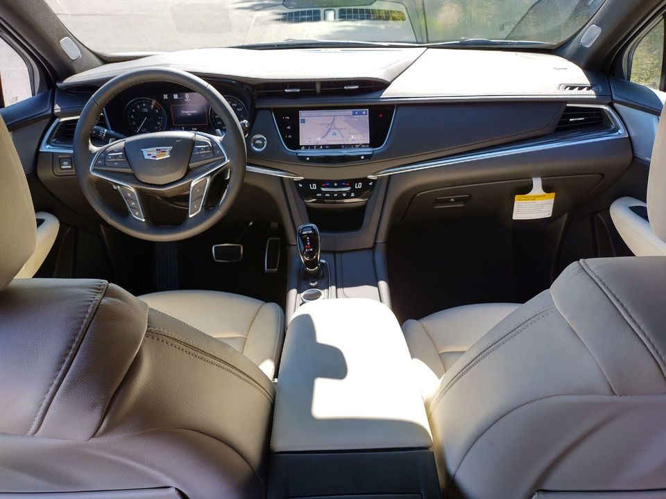 2025 Cadillac XT5