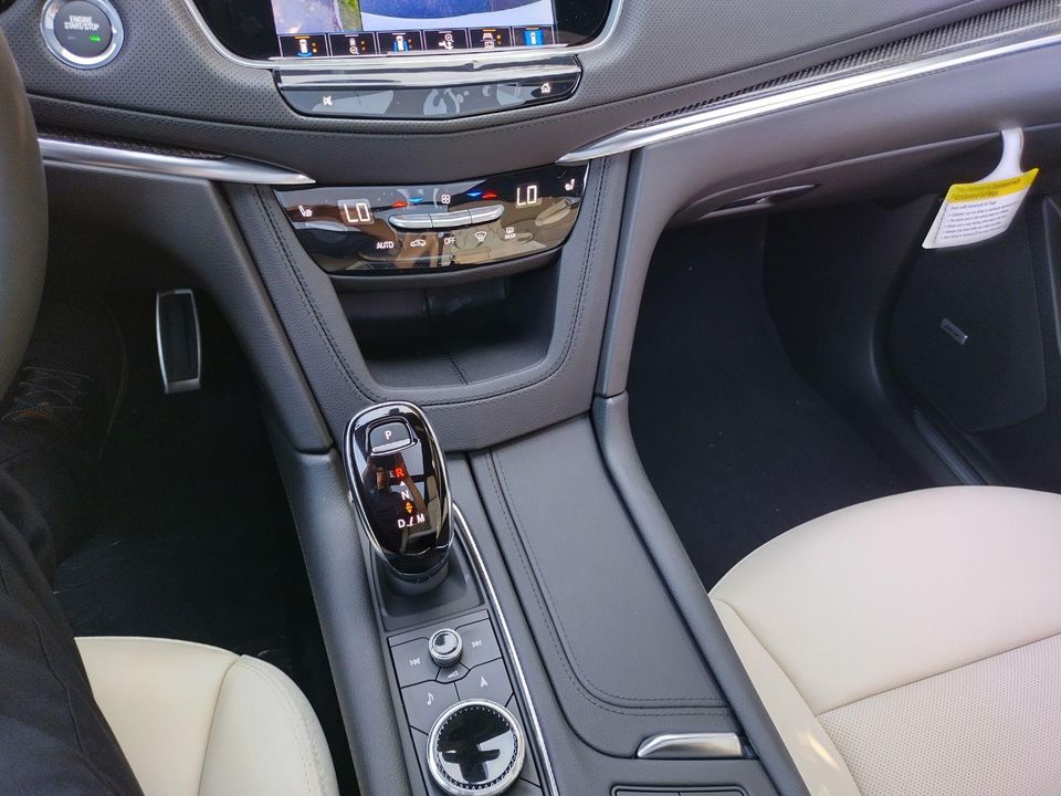 2025 Cadillac XT5