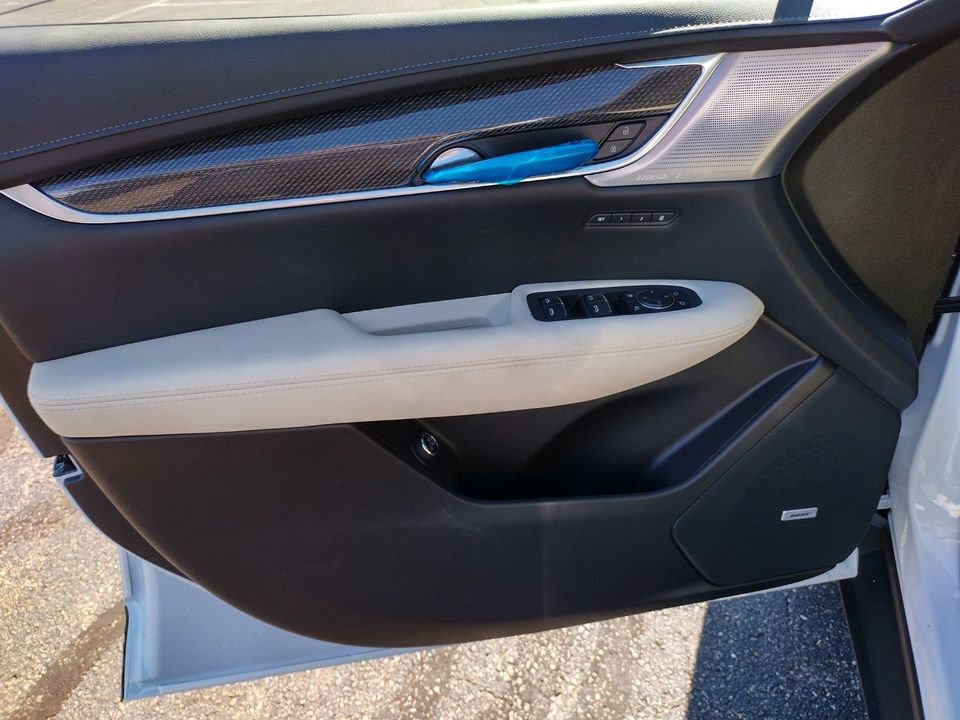 2025 Cadillac XT5
