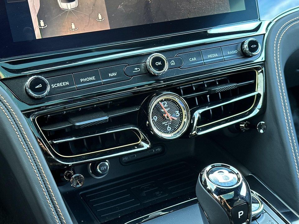2025 Bentley Flying Spur
