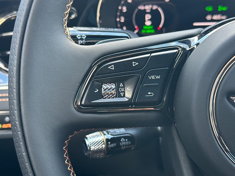 2025 Bentley Flying Spur