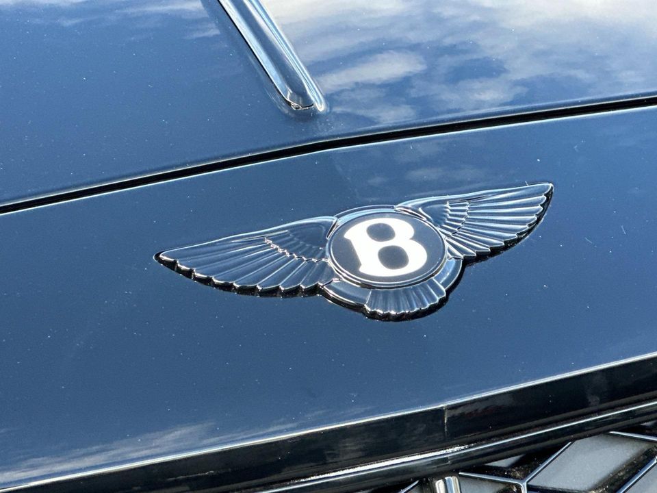 2025 Bentley Flying Spur