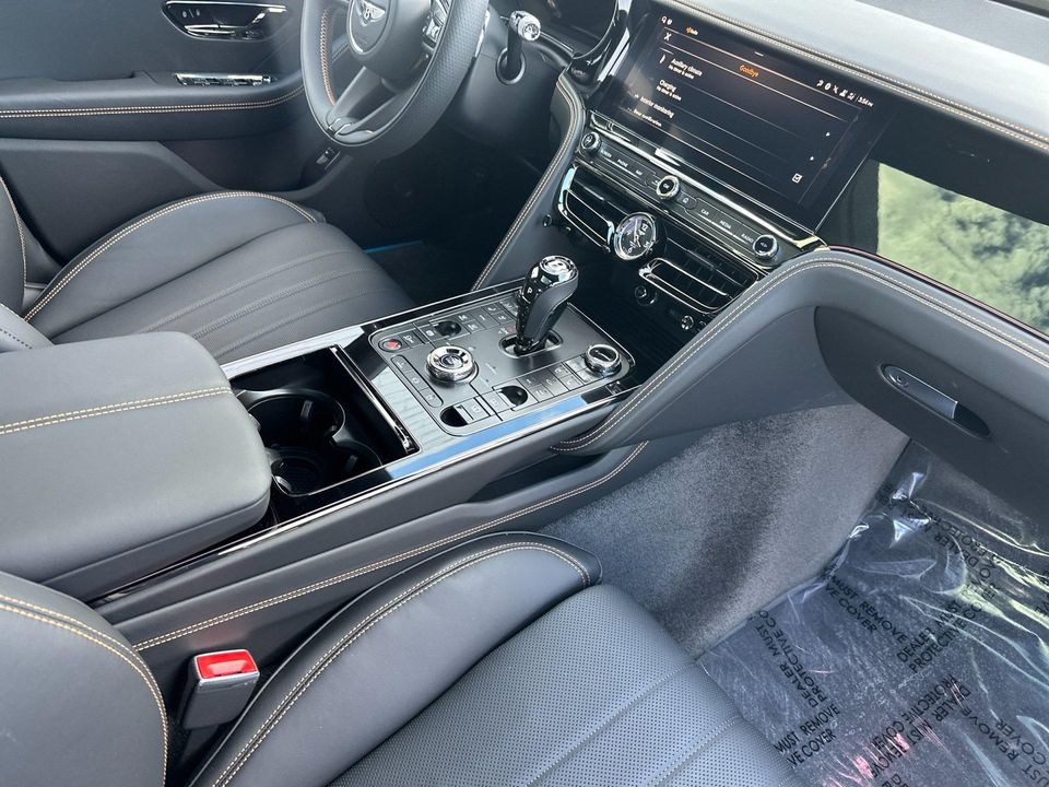 2025 Bentley Flying Spur