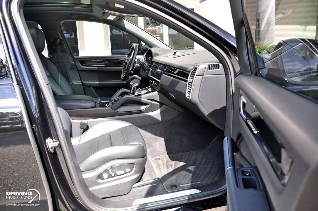 2021 Porsche Cayenne E-Hybrid