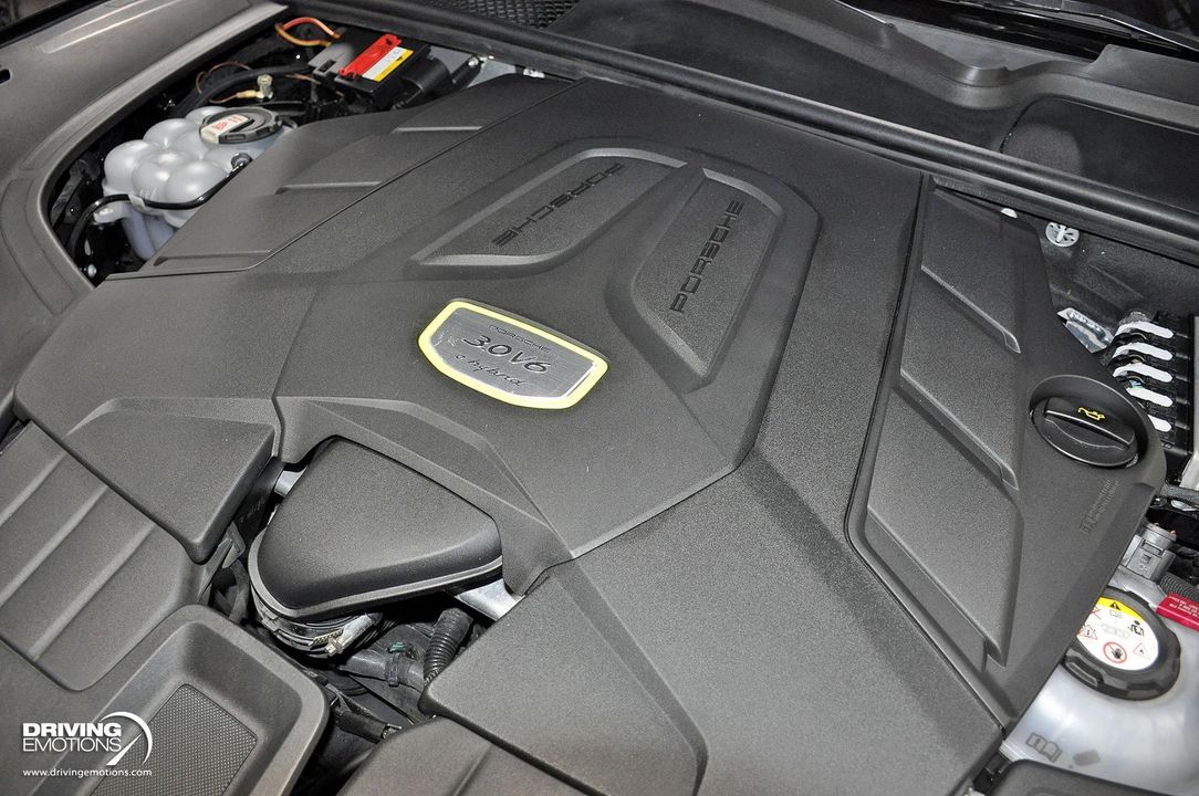 2021 Porsche Cayenne E-Hybrid