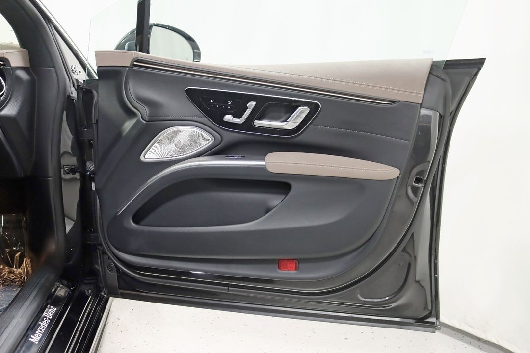 2022 Mercedes-Benz EQS
