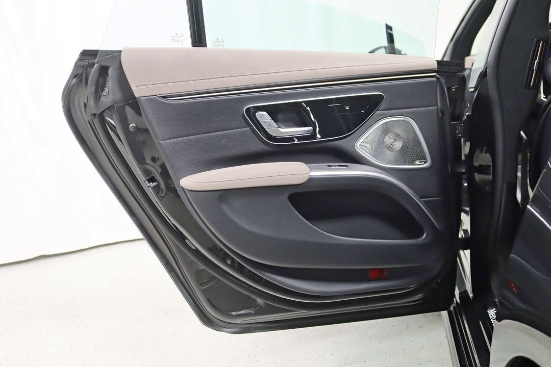 2022 Mercedes-Benz EQS