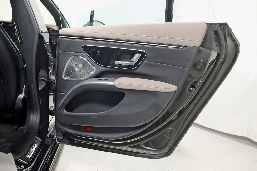 2022 Mercedes-Benz EQS