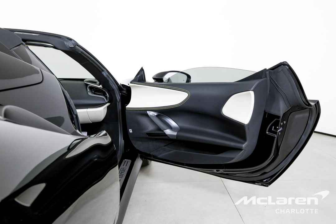 2024 Ferrari SF90 Spider