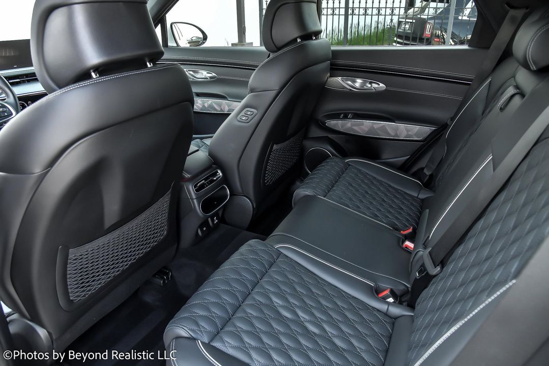 2024 Genesis GV70