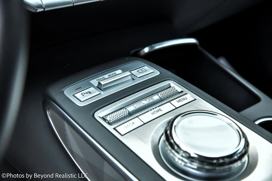 2024 Genesis GV70