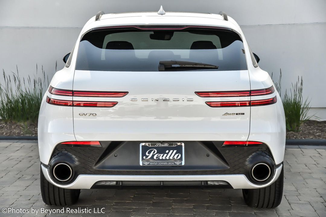 2024 Genesis GV70