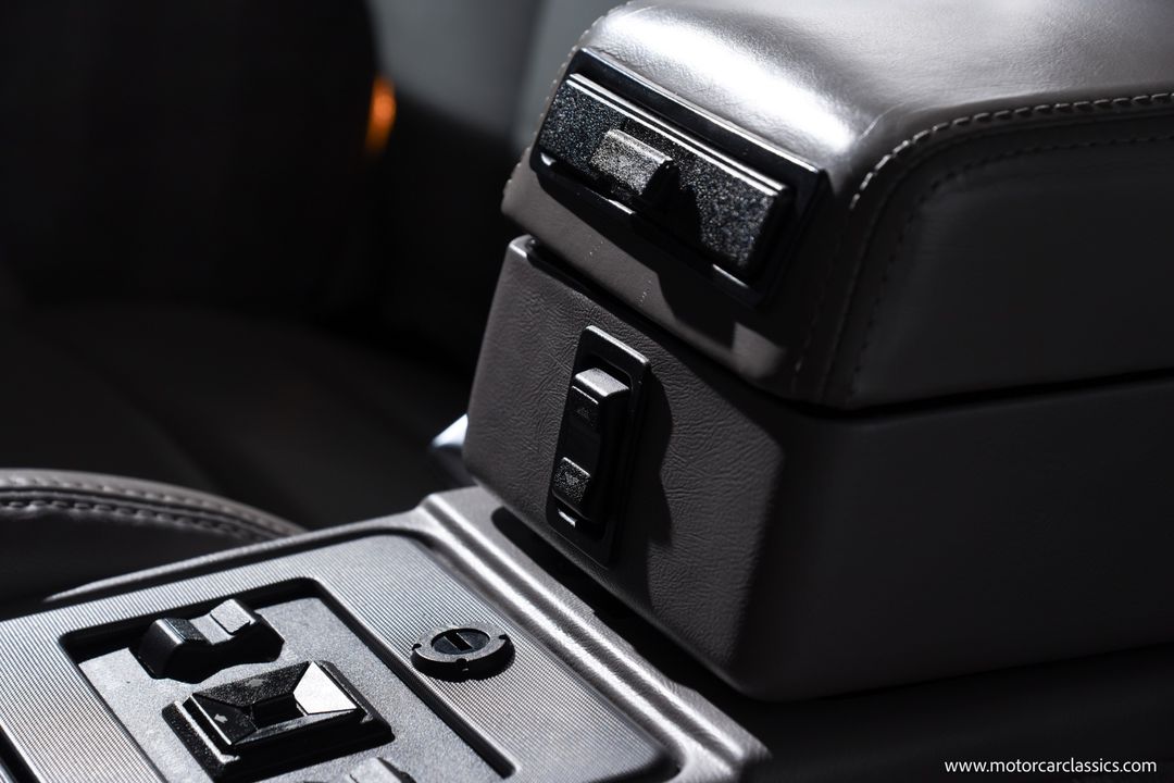 1990 Lincoln Mark VII