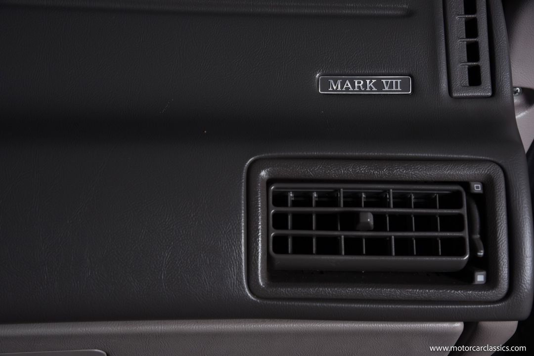 1990 Lincoln Mark VII