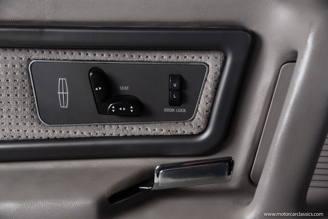 1990 Lincoln Mark VII