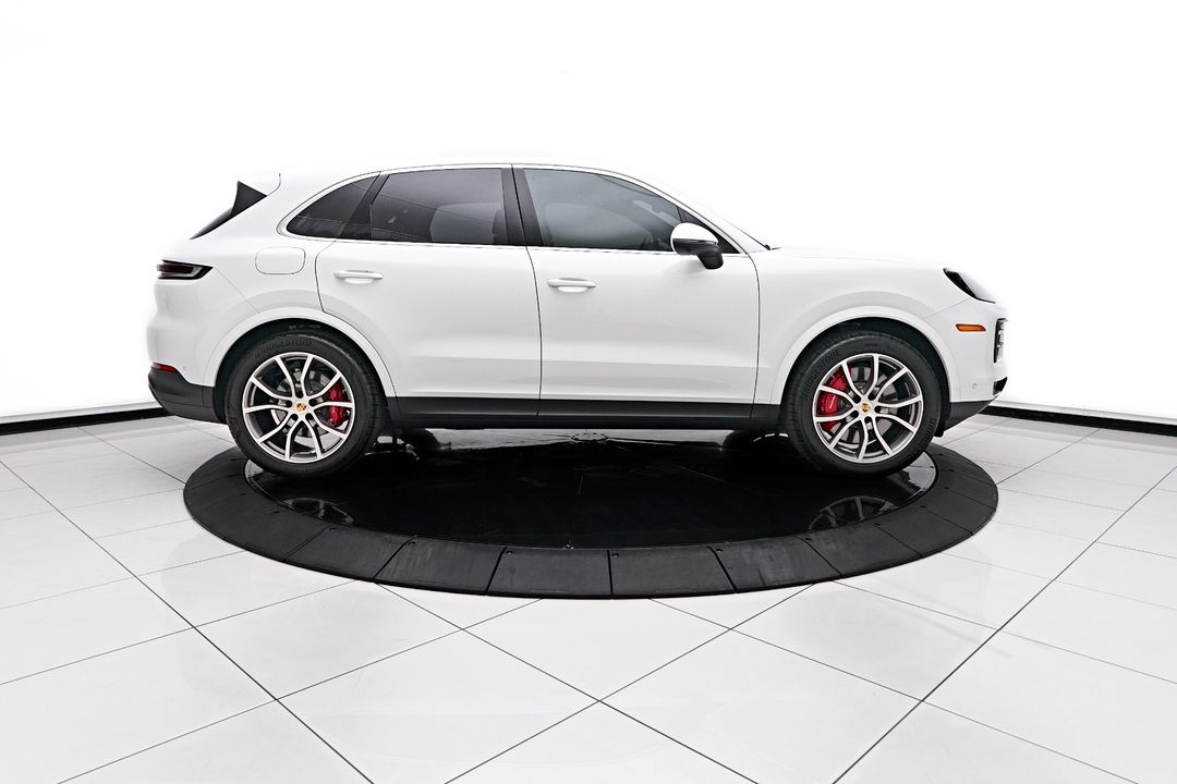2024 Porsche Cayenne