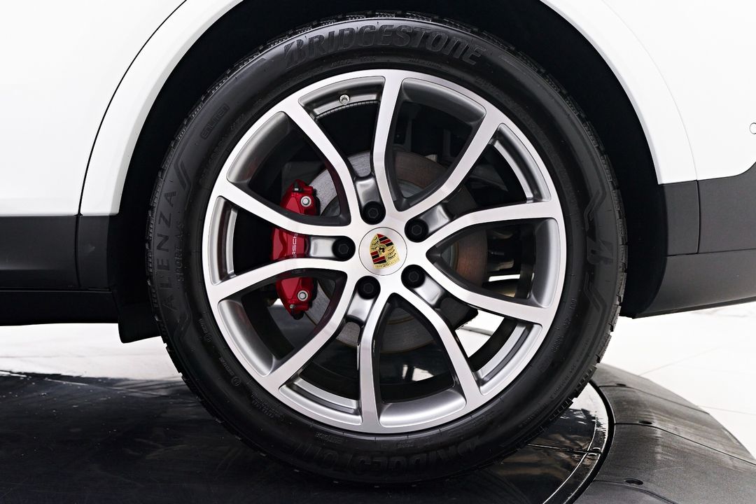 2024 Porsche Cayenne