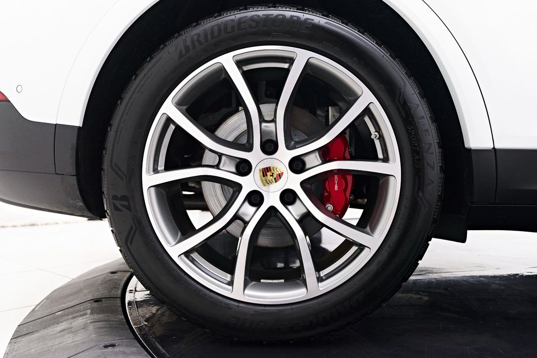 2024 Porsche Cayenne