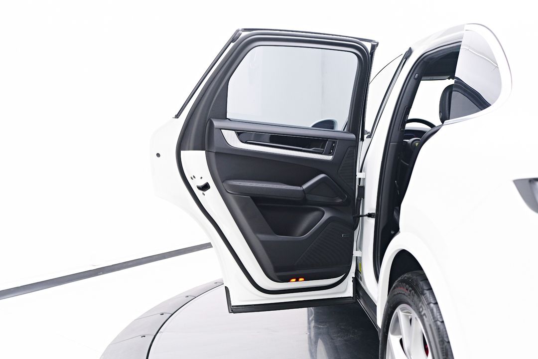 2024 Porsche Cayenne