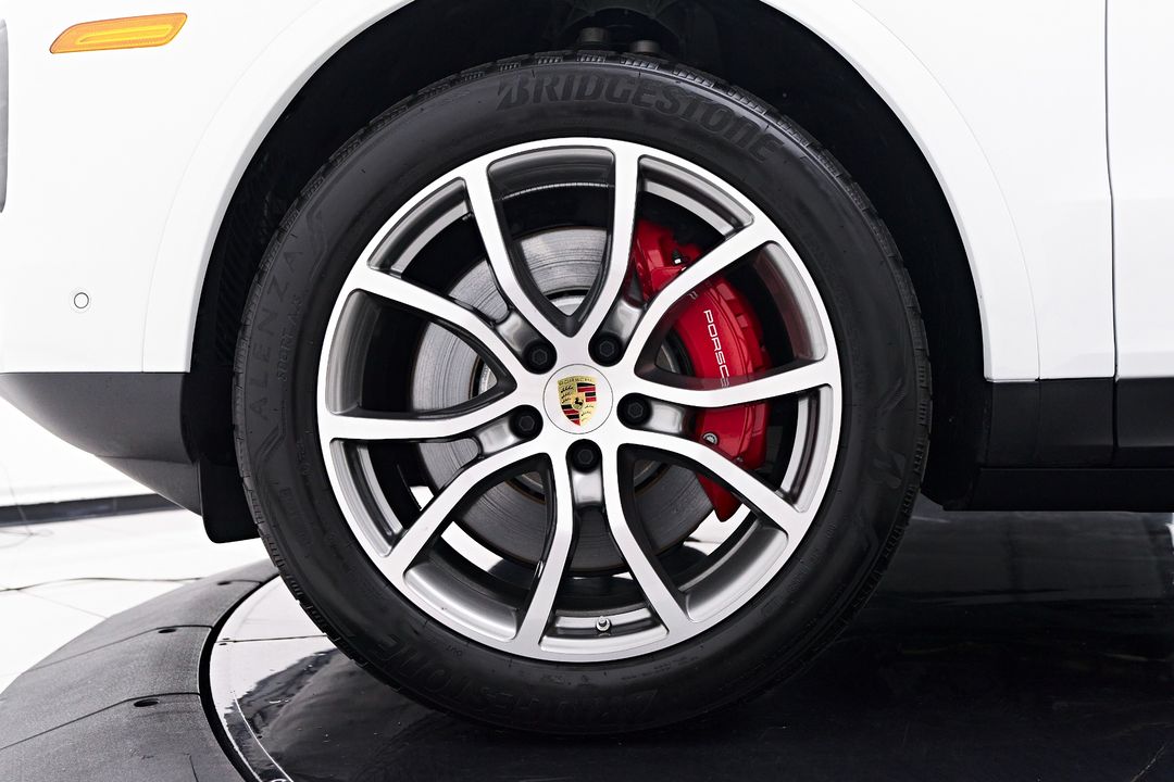 2024 Porsche Cayenne