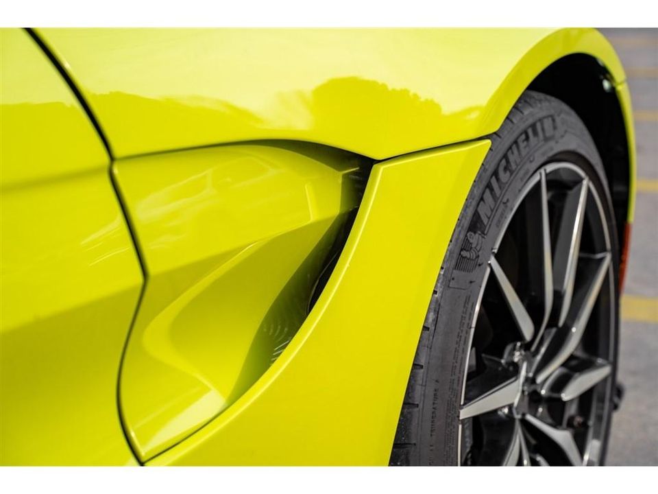 2020 Aston Martin Vantage