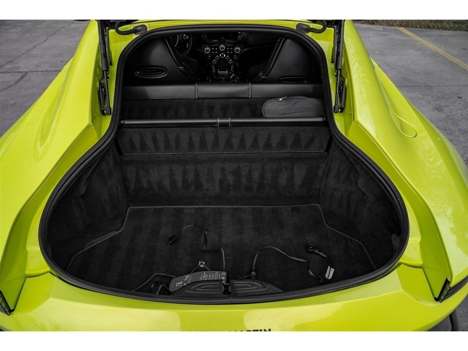 2020 Aston Martin Vantage