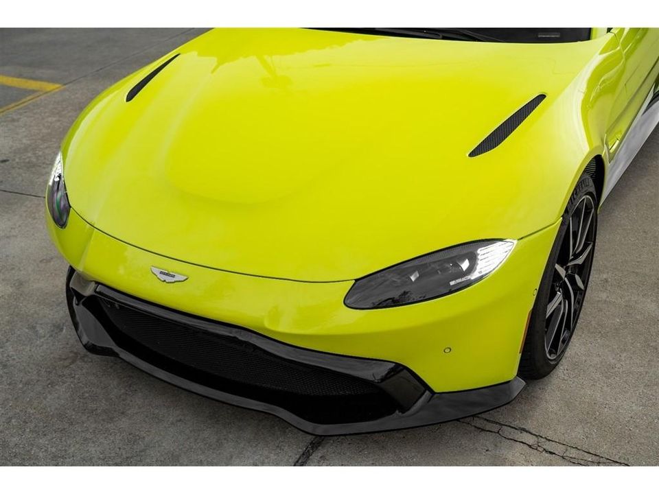 2020 Aston Martin Vantage