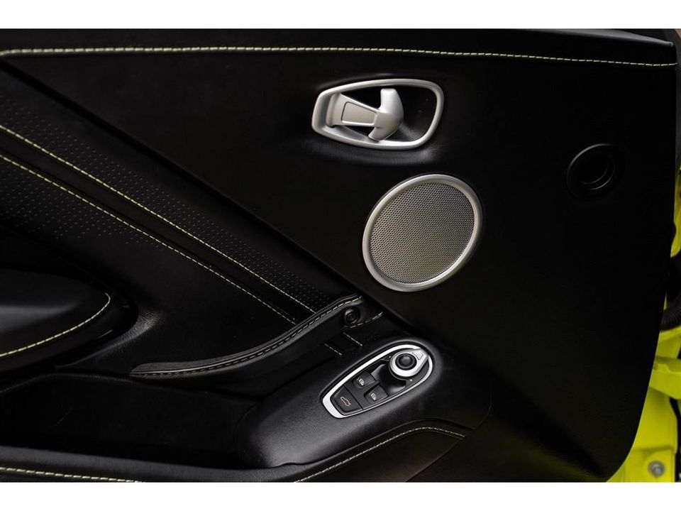 2020 Aston Martin Vantage