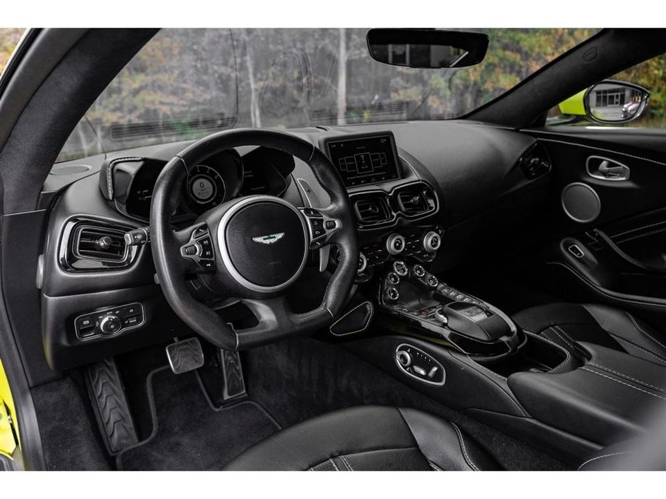 2020 Aston Martin Vantage