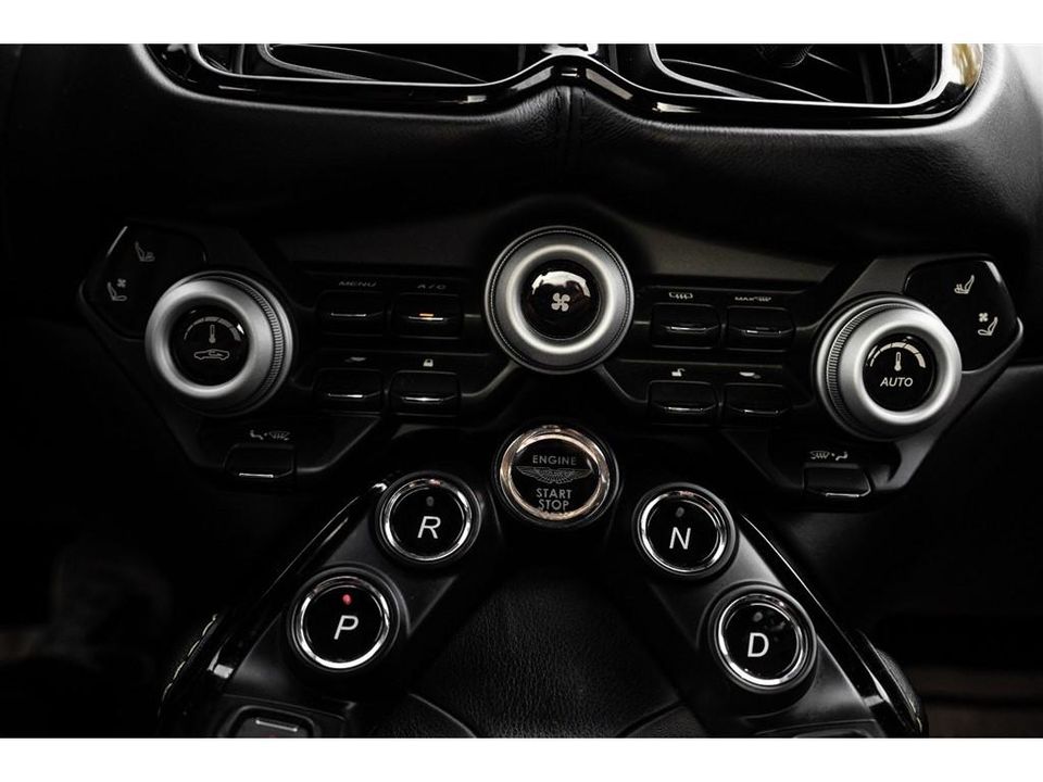 2020 Aston Martin Vantage