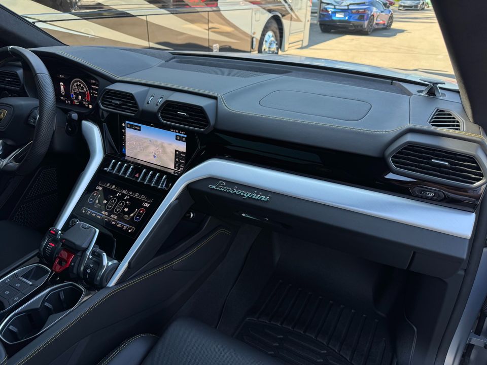 2021 Lamborghini Urus