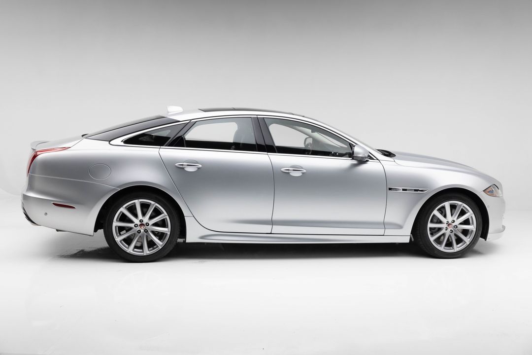 2016 Jaguar XJ