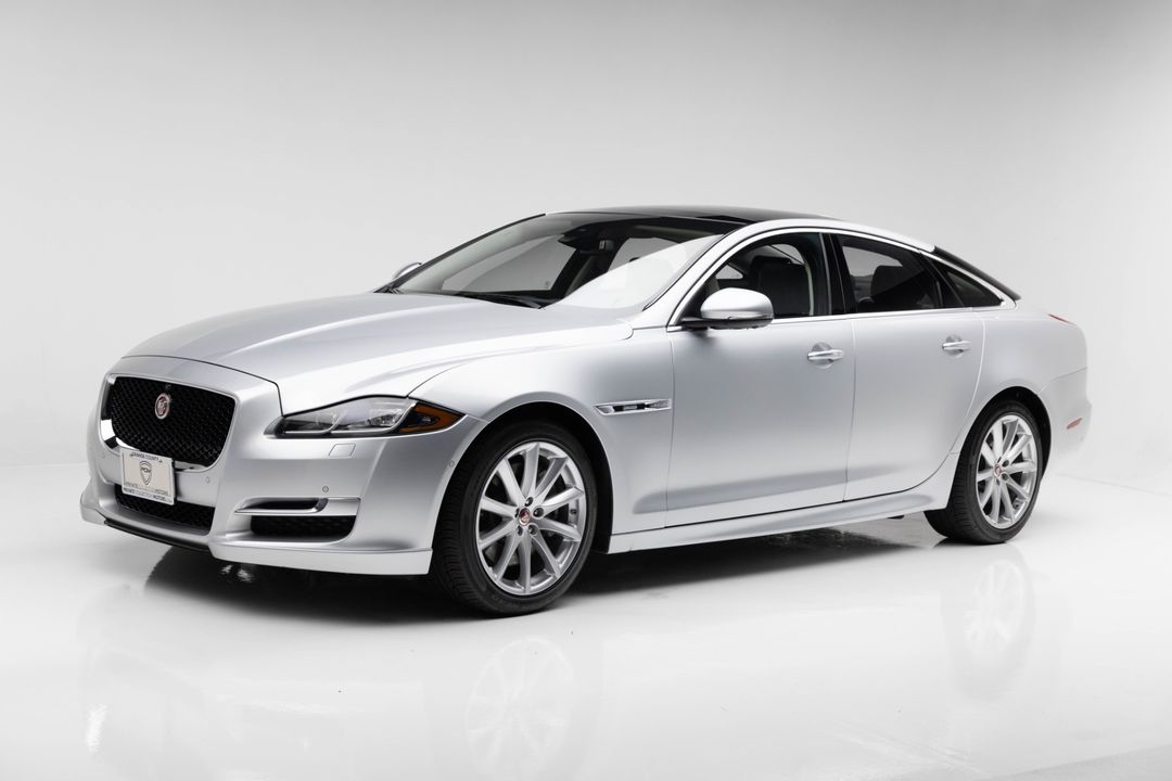 2016 Jaguar XJ