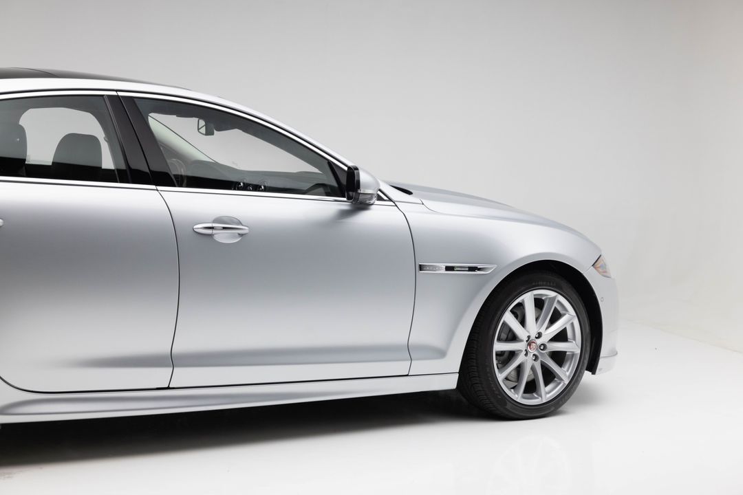 2016 Jaguar XJ