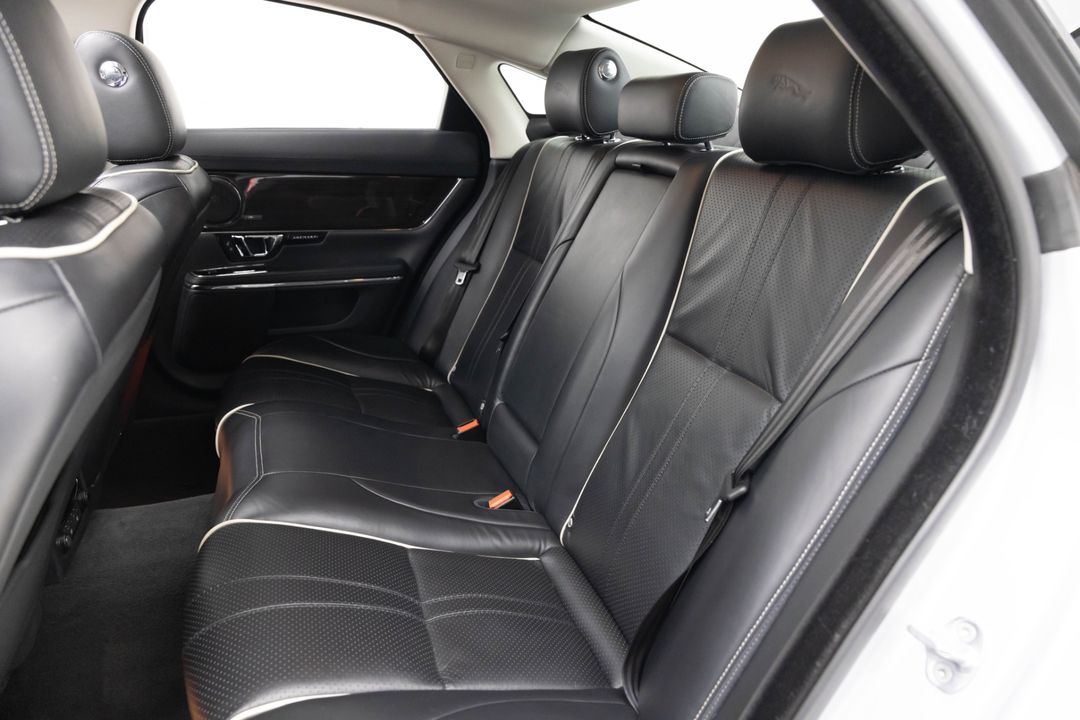 2016 Jaguar XJ