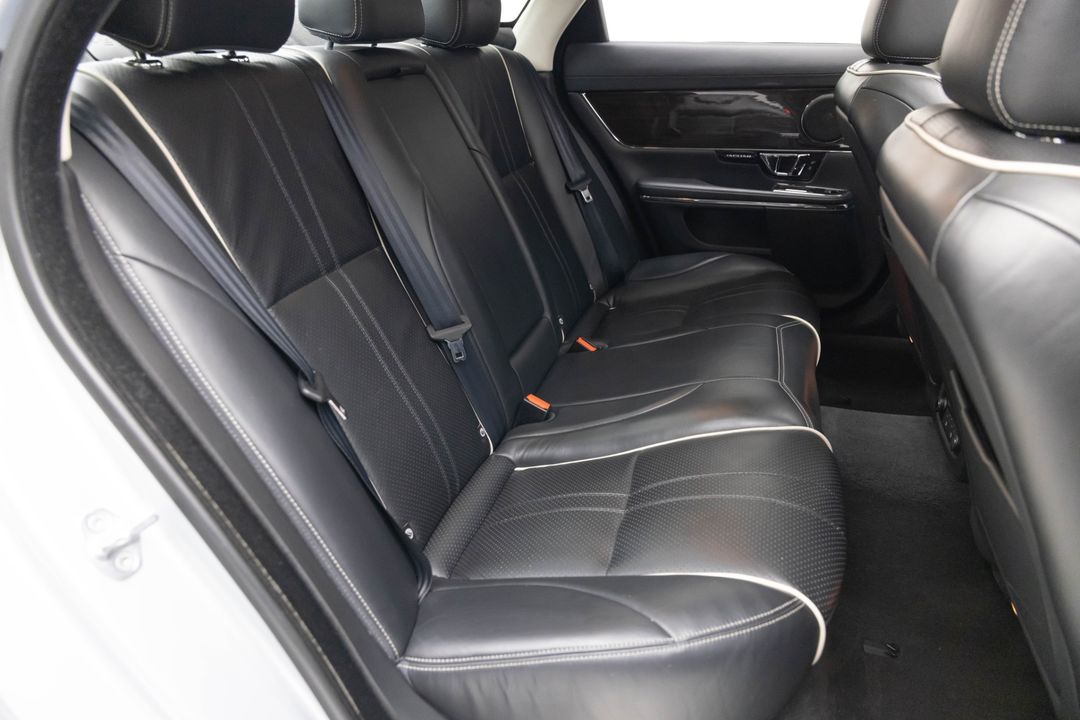 2016 Jaguar XJ