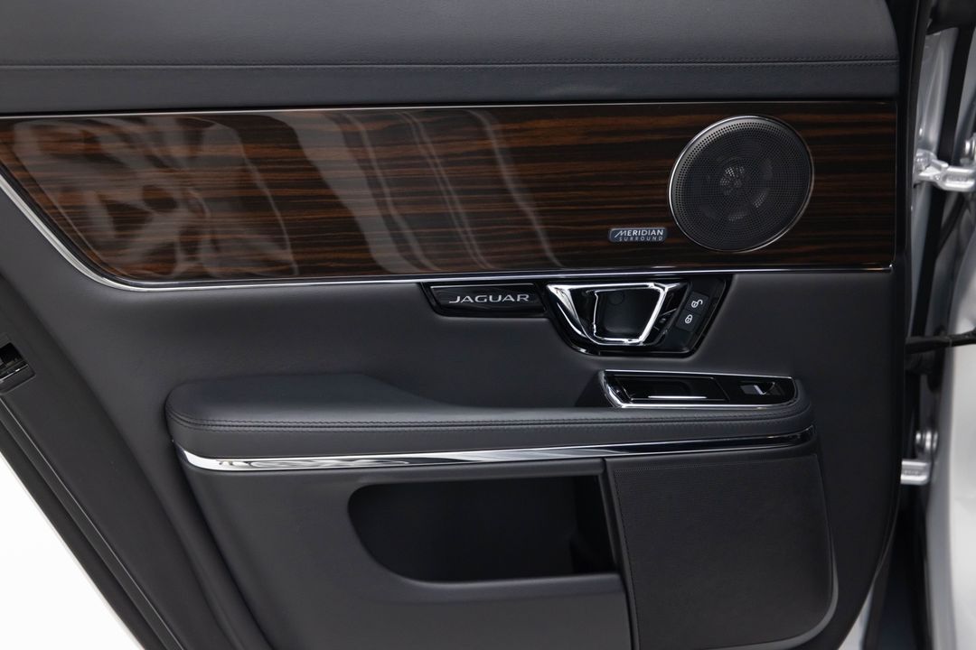 2016 Jaguar XJ