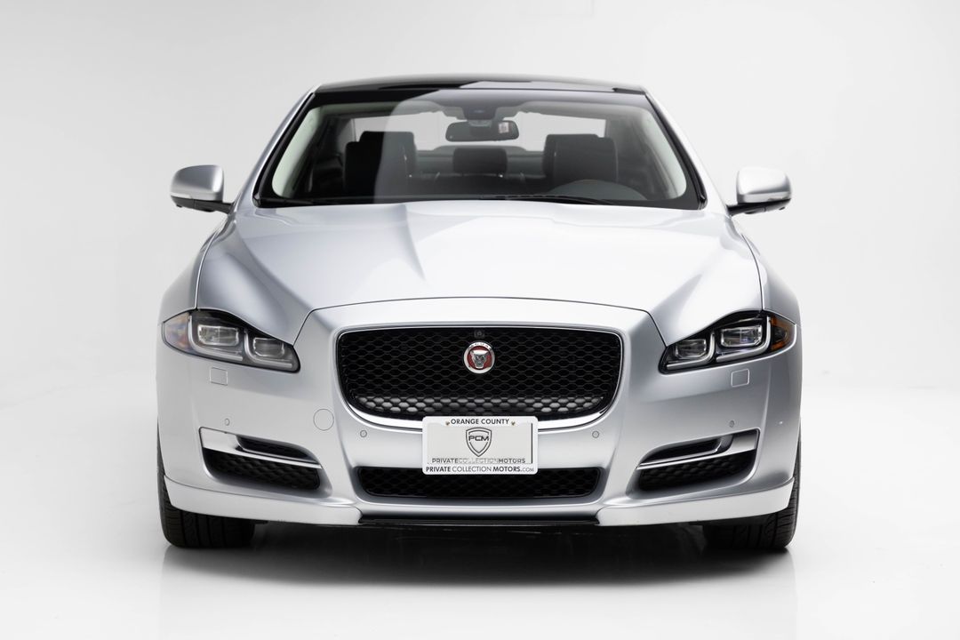2016 Jaguar XJ