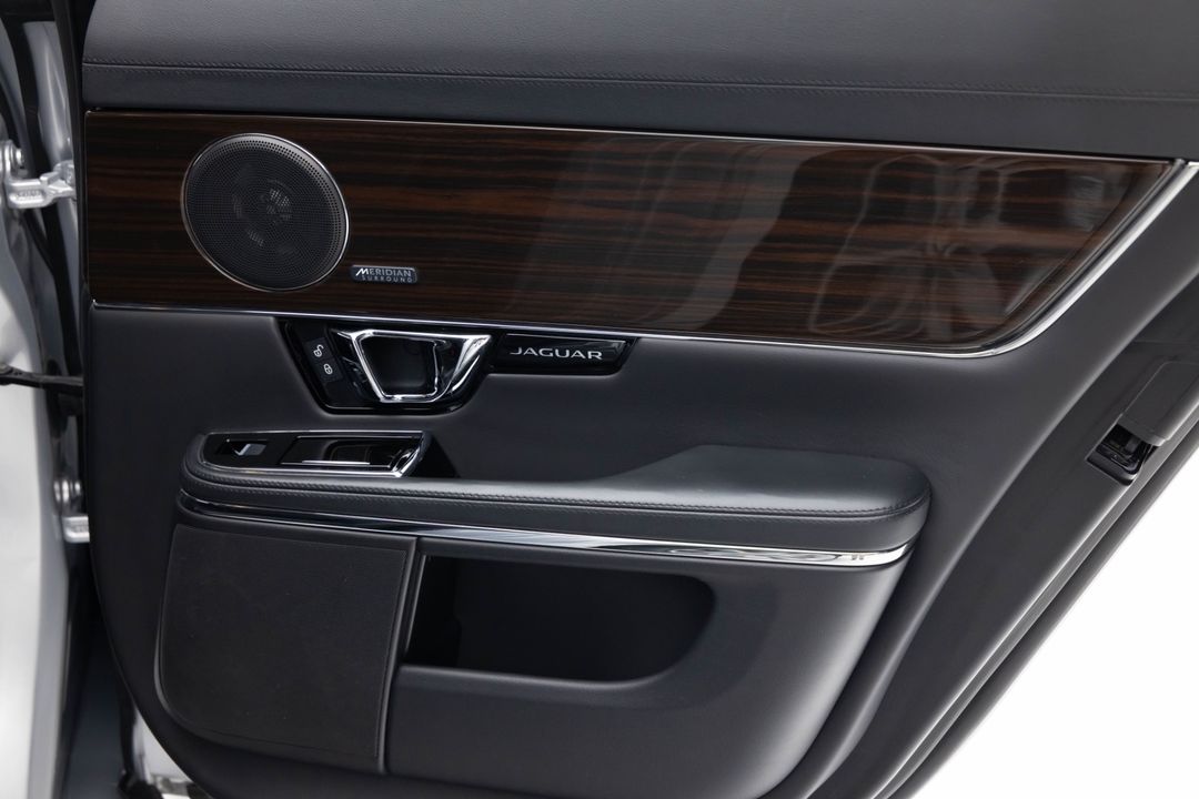 2016 Jaguar XJ