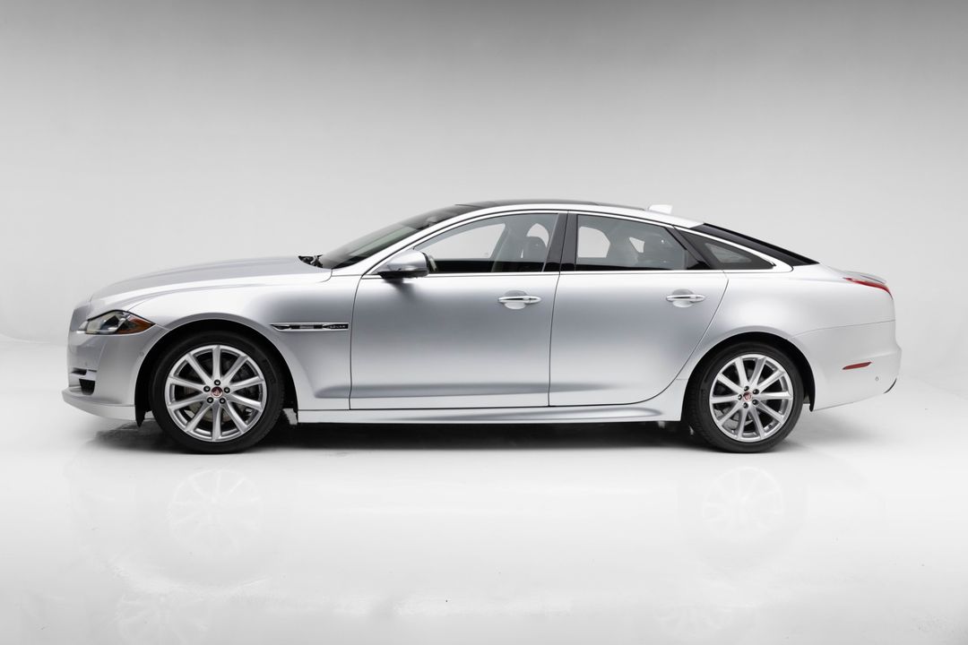 2016 Jaguar XJ
