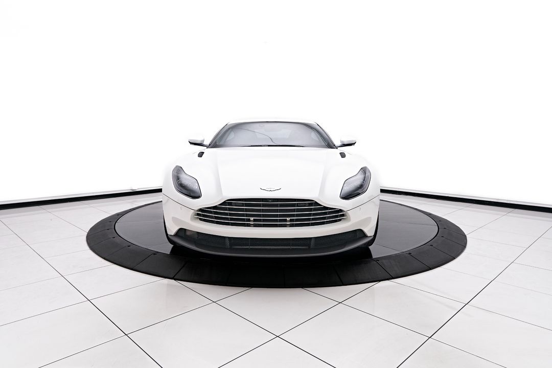 2019 Aston Martin DB11